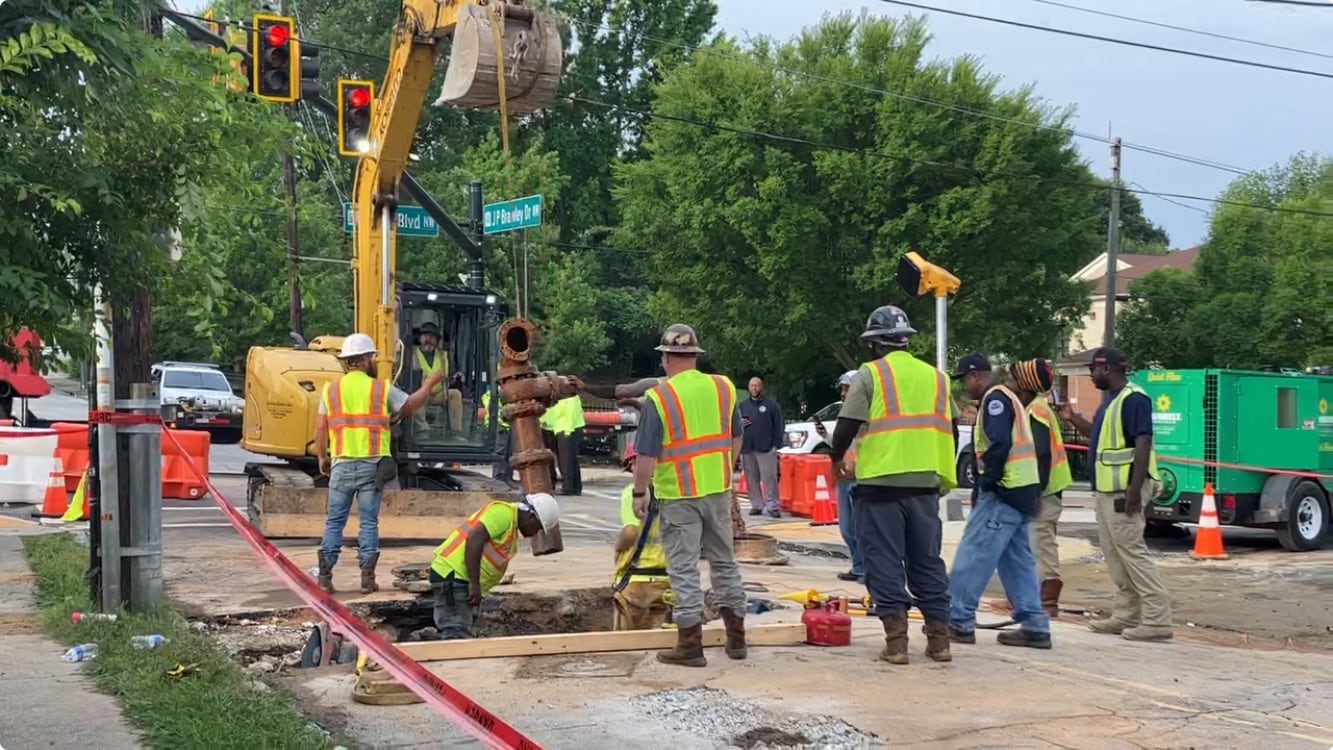 No timeline on when water service will be fully restored in Atlanta, officials say - Vimarsana News