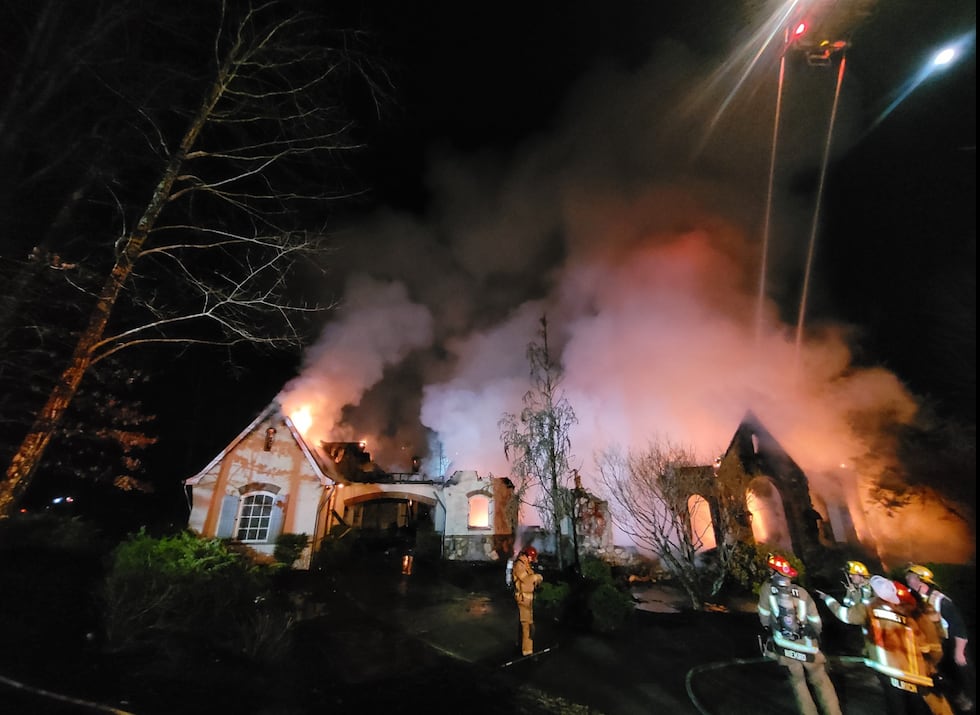 Photo of fire at Gwinnett County home
