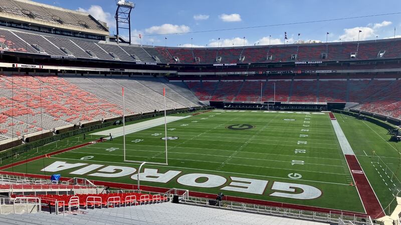 UGA deputy athletic director steps down from position