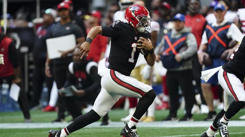 Atlanta Falcons quarterback Marcus Mariota runs against the San Francisco 49ers