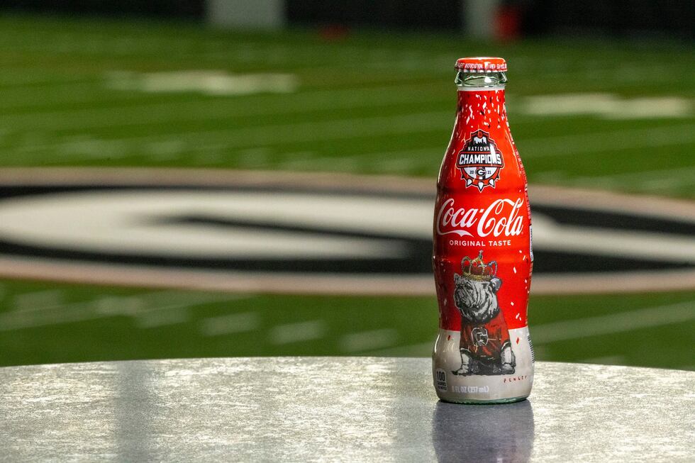 Commemorative UGA Coca-Cola bottle unveiled